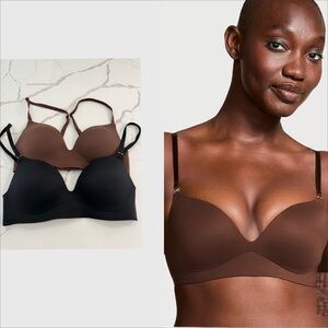 NWOT Victoria’s Secret Love Cloud Wireless Push Up Plunge bra set of 2 size 32B